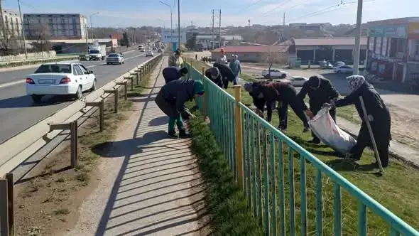 Субботник в Сарыагаше: порядок на свежем воздухе! Атырау