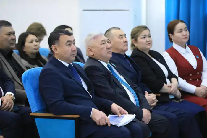 Советник Президента встретился с жителями Кобдинского района (3)
