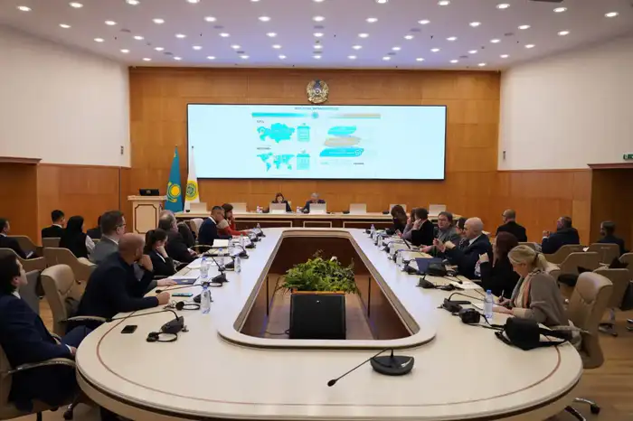 Референдум в Казахстане вызвал беспрецедентный интерес международных наблюдателей Атырау