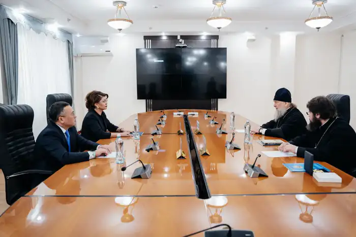Встреча Аиды Балаевой с митрополитом Александром: укрепление взаимодействия государства и церкви в Казахстане Атырау