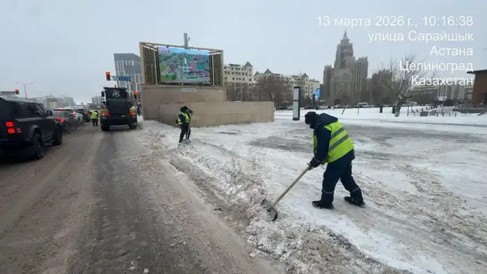 Снег убирают: 1 800 машин на страже дорог! Атырау