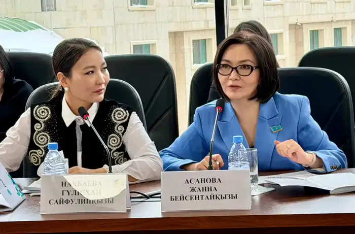 Обсуждение конституционных изменений в Астане: влияние на молодежь и гражданскую активность Атырау
