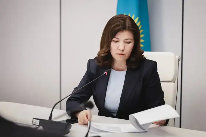 Министр просвещения Казахстана Жулдыз Сулейменова обсудила с гражданами вопросы защиты статуса педагогов и цифровизации в образовании Атырау