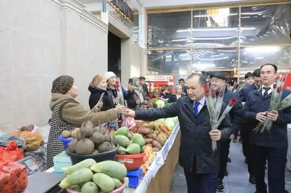 САРЫАГАШ: ПРАЗДНУЯ МЕЖДУНАРОДНЫЙ ЖЕНСКИЙ ДЕНЬ Атырау