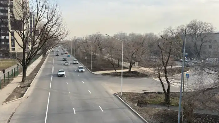 Сроки завершения строительства BRT на проспекте Райымбека в Алматы вновь сдвинулись: причины задержки Атырау