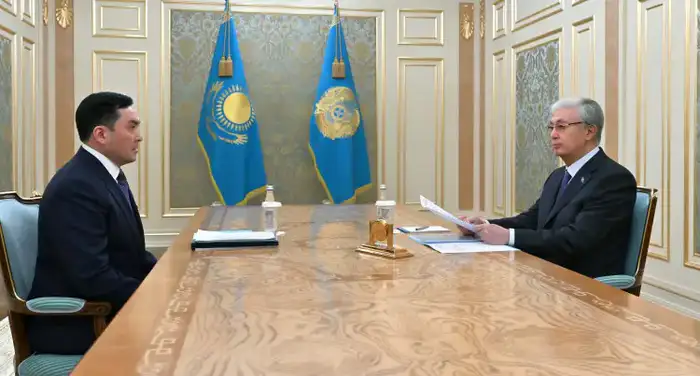 Планы министра энергетики Ерлана Аккенженова по развитию нефтепереработки и цифровым технологиям в энергетическом секторе Атырау