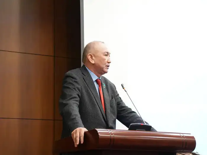 В Министерстве экологии состоялась встреча с членами Общенациональной коалиции по разъяснению проекта новой Конституции (6)