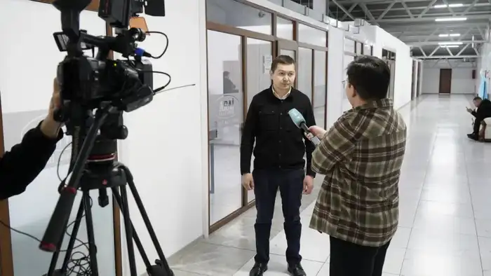 В ОБЛАСТИ АБАЙ ОБСУДИЛИ ПРОЕКТ НОВОЙ КОНСТИТУЦИИ С КОЛЛЕКТИВОМ ТОО «ARAI EAST FOOD» (3)
