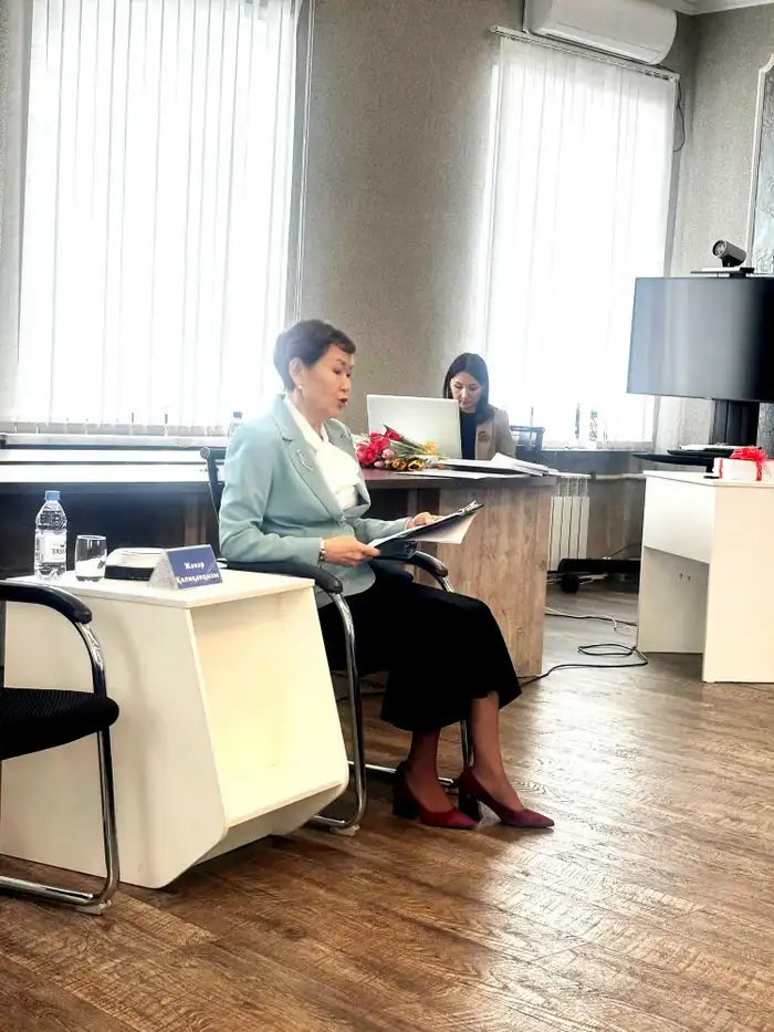 Альбом о женщинах в госслужбе представлен в Усть-Каменогорске Атырау