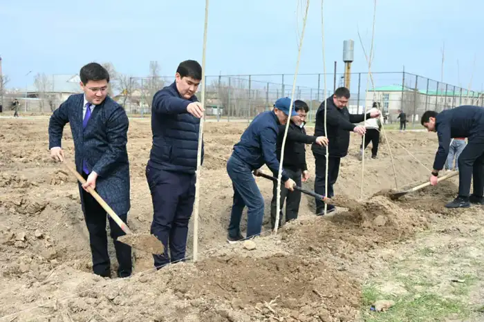 5 тысяч саженцев: Жетысай обновляется к весне! Атырау