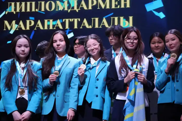 Рекордный год для школьников Казахстана на международных олимпиадах и научных конкурсах Атырау