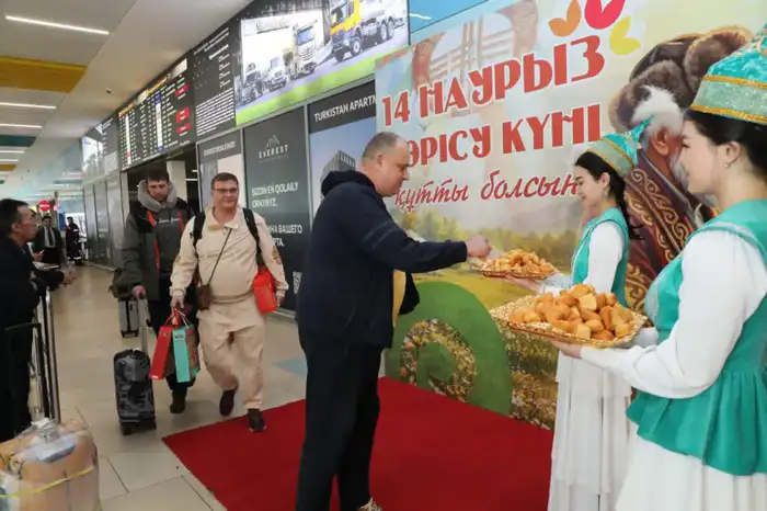 Праздничная акция в аэропорту Алматы укрепляет традиции и культурные связи в обществе Атырау