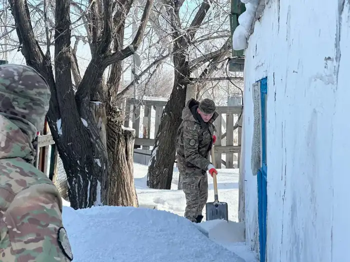 Национальная гвардия Аркалыка проводит мероприятия по предотвращению подтоплений Атырау