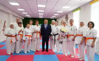 Аким Акмолинской области поздравил активистку Александру Каримжанову с юбилеем в Центре активного долголетия