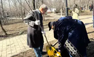 В Алматы волонтеры и студенты высадили более 1 000 деревьев в рамках акции по улучшению экологии