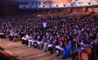 Праздничный концерт в Алматы к 8 Марта