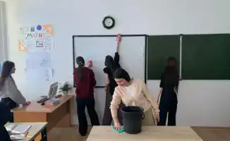 Субботник студентов Технологического колледжа в Астане в рамках экологической акции