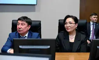В Семее проходит айтыс с участием поэтов и артистов, аким области встретился с участниками