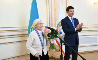 Признание вклада женщин в развитие общества: награждение в Алматы в преддверии Международного женского дня