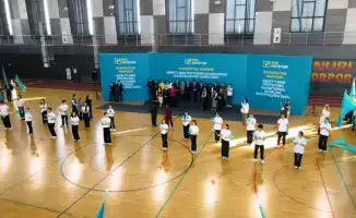 Форум в Астане поддержка новой Конституции участие обсуждение референдума