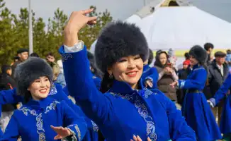 Праздник весны обновления природы начало нового жизненного цикла