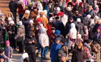Более тысячи человек одновременно провели обряд Көрісу в столичном парке