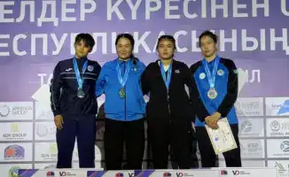 Алматинские спортсменки завоевали золото на чемпионате Казахстана по женской борьбе в Таразе