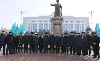 Церемония в Таразе: общественное признание культурного наследия Жамбыла Жабаева и его роли в национальном единстве