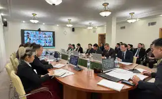Министр труда РК провел совещание по вопросам цифровизации социальных услуг и защиты прав работников в опасных условиях труда