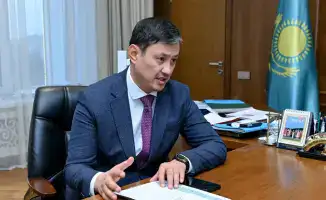 Глава региона обсудил международные достижения театра имени Абая с его директором