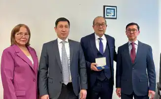 Ветеран финансовой системы Дуйсен Әділханов награжден медалью Еңбек ардагері