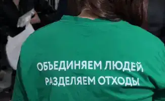 Алматинцы активно участвуют в сборе ртутных ламп и вторсырья на экоакции