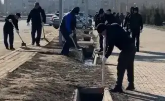 Уральск: весенний субботник или праздник чистоты?