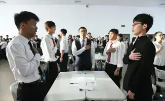 Показ фильма о bullying в школе Астаны для подростков
