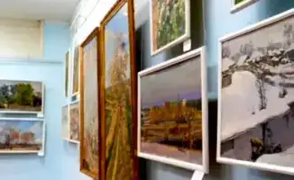 В Шемонаихе открыта выставка "Эскиз эпохи" к 100-летию художника Александра Попова