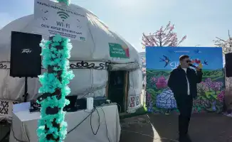 Интерактивная юрта в Актобе с VR-путешествиями и гуманоидными роботами