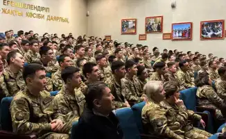 Выставка древнего вооружения в Военном колледже: формирование патриотизма у молодежи через историю