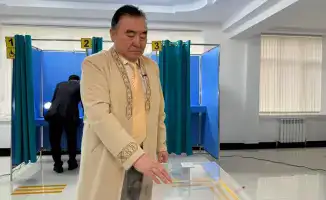 Старейшина благословил: референдум с подарками и добрыми словами!