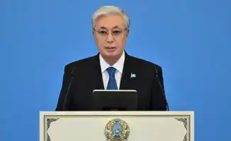 Касым-Жомарт Токаев подписал Конституцию Казахстана
