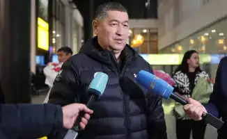 Казахстанская юниорская сборная по конькобежному спорту вернулась из Инцелла после чемпионата мира