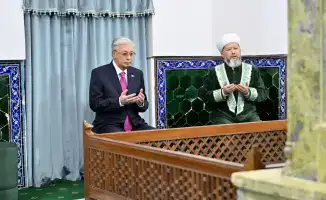 Президент Казахстана посетил мавзолей Ходжи Ахмеда Яссауи, символ тюркской культуры