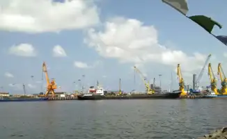 Воздушная атака на Бендер-Энзели: порт Ирана под угрозой