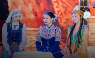 День благодарности в Атырау: культурные мероприятия и технологии ИИ в честь ветеранов труда