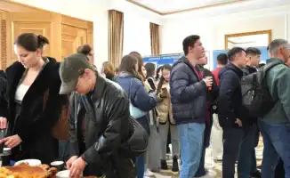 Казахстанцы за рубежом активно участвуют в выборах: Заместитель министра иностранных дел Арман Исетов озвучил предварительные данные о количестве голосовавших
