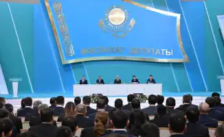 Токаев подчеркивает важность маслихатов в укреплении местного самоуправления и социальной ответственности