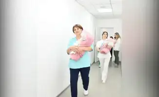 В Атырау родилась тройня: в семье стало вдвое больше дочерей, и это уже третья тройня в области с начала года.