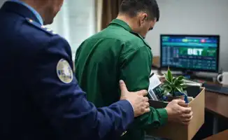 В Атырауской области экологи и госслужащие наказаны за азартные игры: социальные проблемы среди работников госструктур