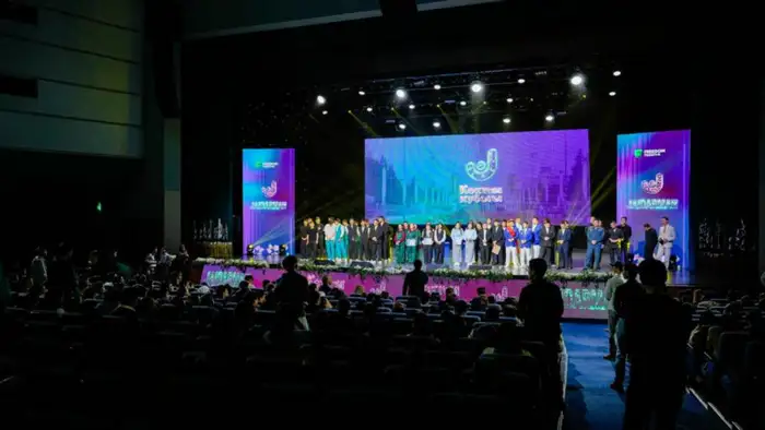 Молодежь Казахстана: весенний цветок поддержки новой Конституции Атырау