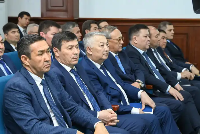 Контроль за социально-экономическим развитием региона: риски и последствия Атырау