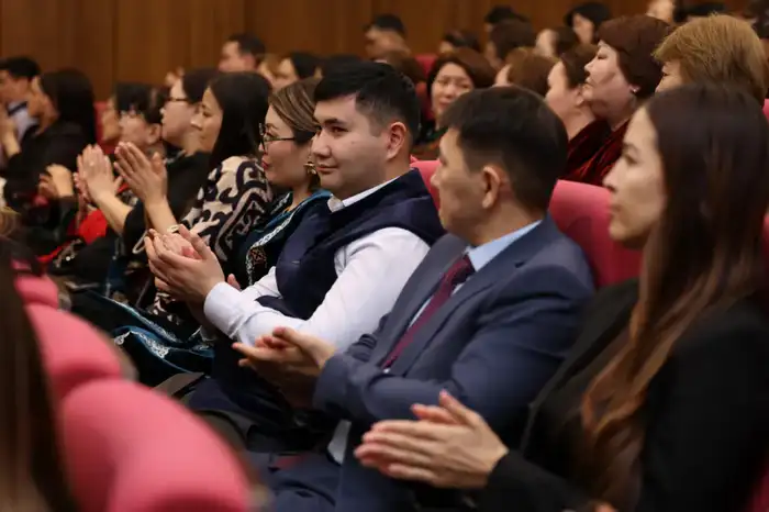 В Министерстве просвещения состоялось обсуждение новой Конституции (4)